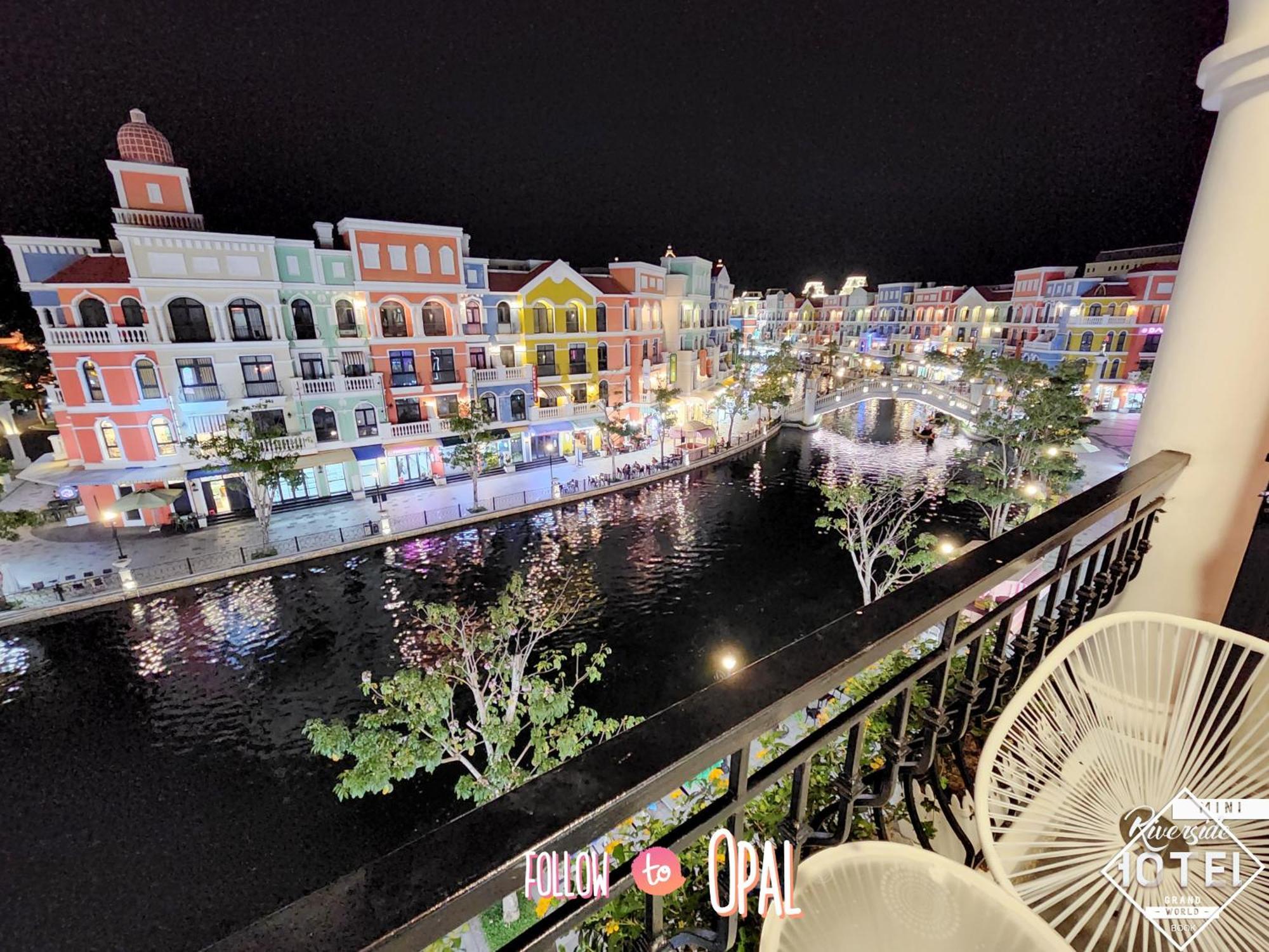 Riverside Mini Hotel Grand World フーコック エクステリア 写真